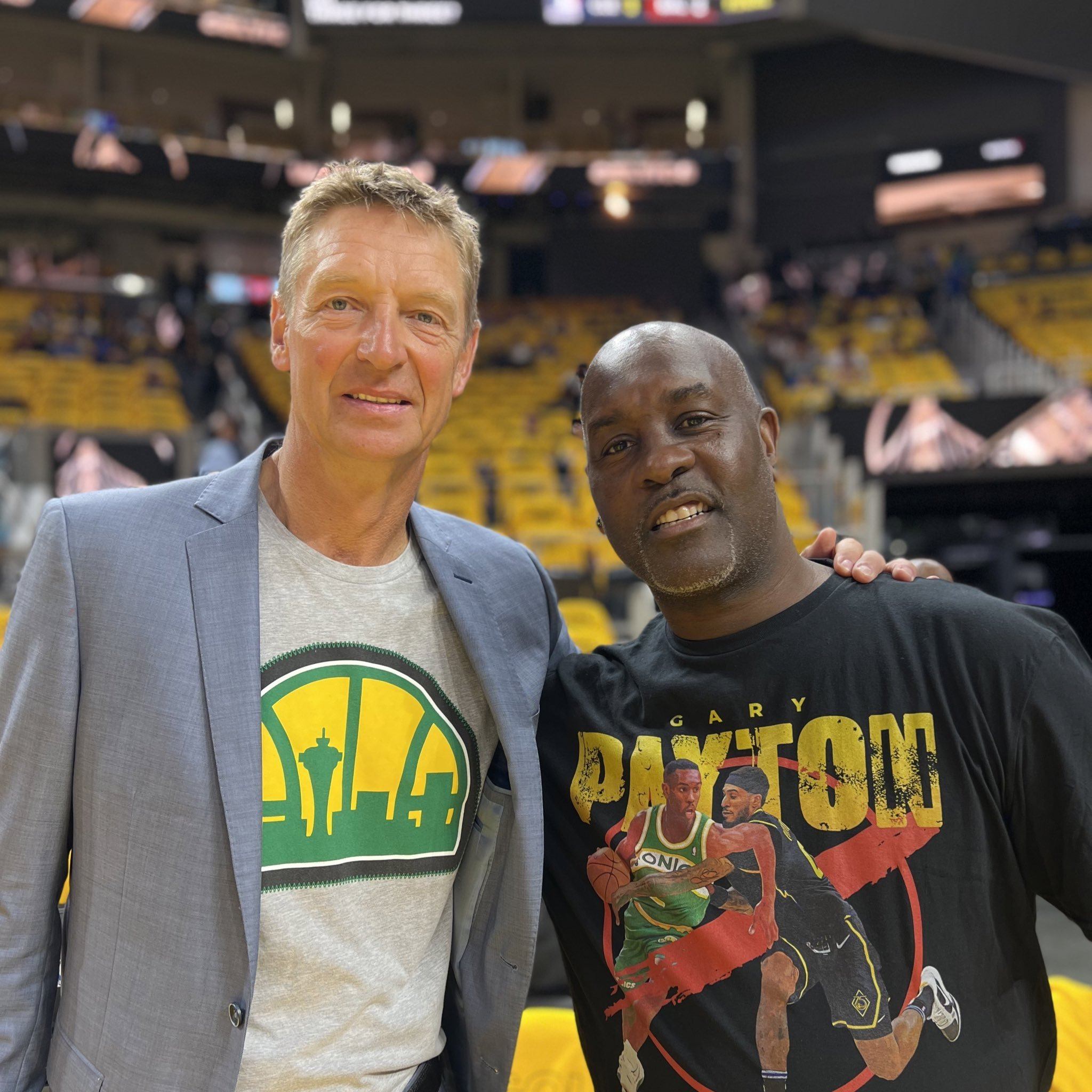 歷史性突破 歷史性突破