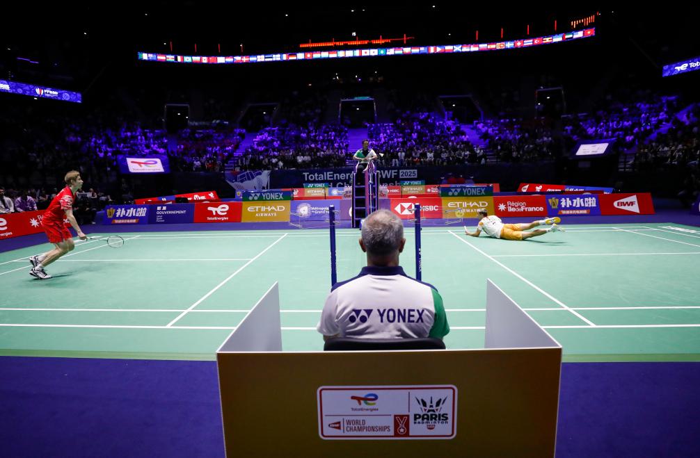 他的冷静与 他的冷静与