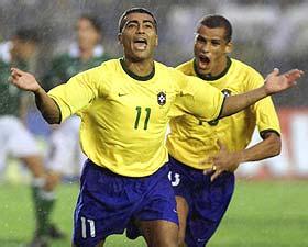 他再次出现 他再次出现